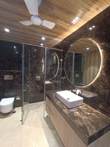 Attached Bathroom in 4 BHK Penthouse at Greater Kailash ii – for Rent