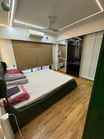 Bedroom in 3 BHK Apartment at Goregaon West View CHS, Goregaon West – for Rent