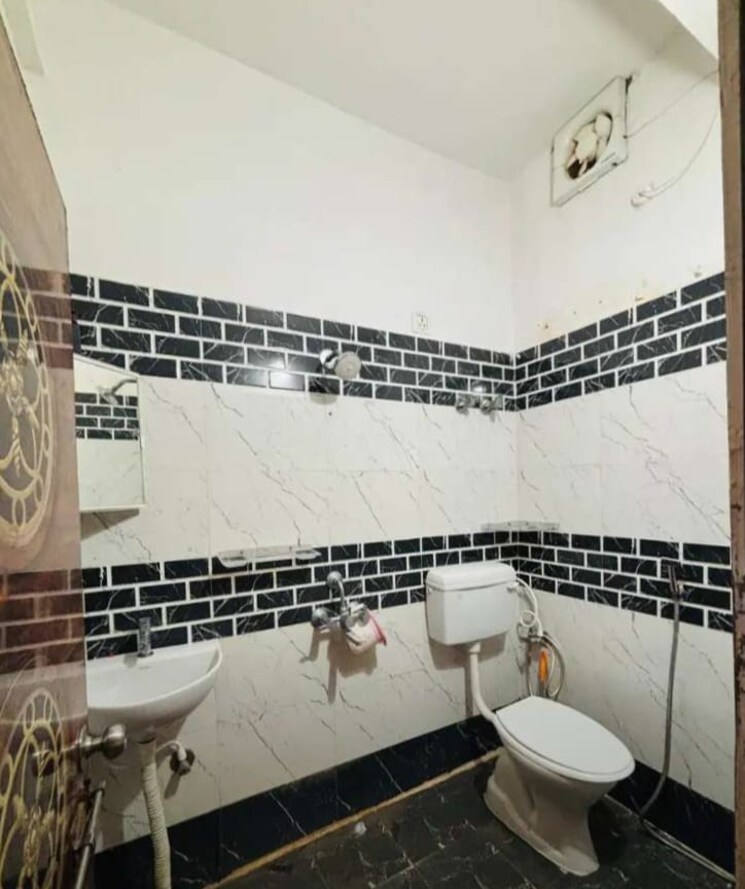 Attached Bathroom, bagmugaliya 3 Bedroom 1000 Sq.Ft. Apartment In Bagmugaliya Bhopal 8780186