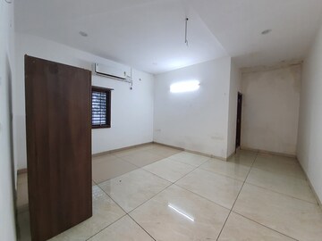 Room in 3 BHK Apartment at Crossandra Alekhya Homes, Kothaguda – for Rent