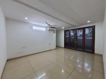 Room in 3 BHK Apartment at Crossandra Alekhya Homes, Kothaguda – for Rent