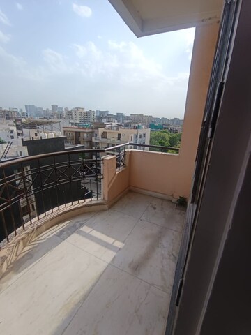 Balcony in 3 BHK Builder Floor at Technocrat CGH Society, Sector 56 – for Rent