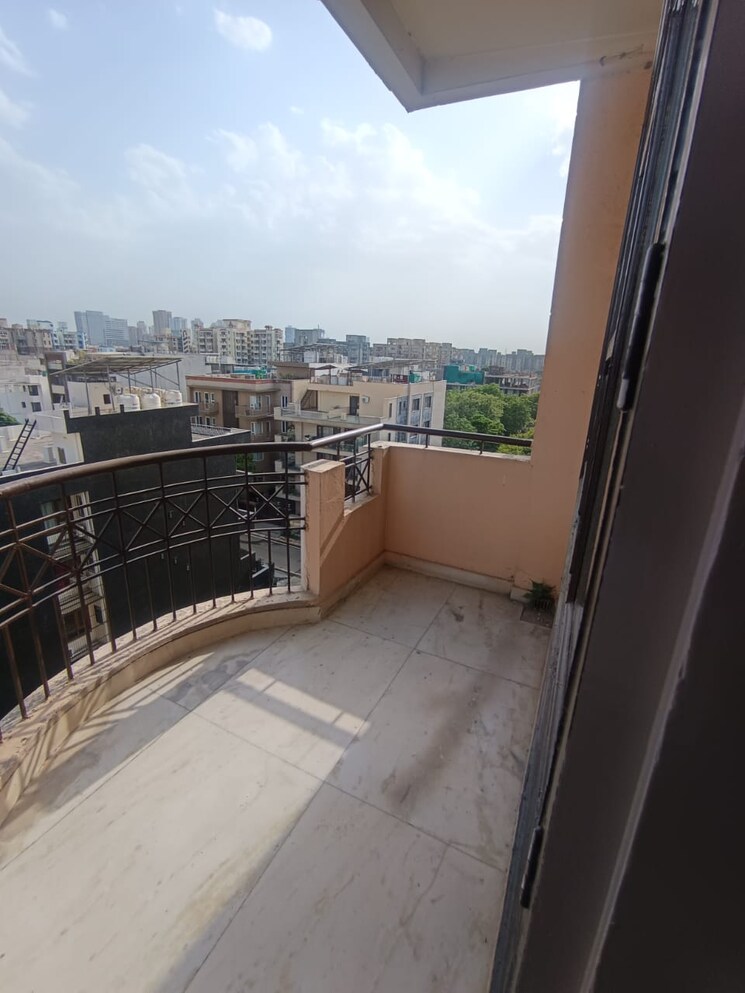 Balcony, technocrat-cgh-society 3 Bedroom 1700 Sq.Ft. Builder Floor In Sector 56 Gurgaon 8780270