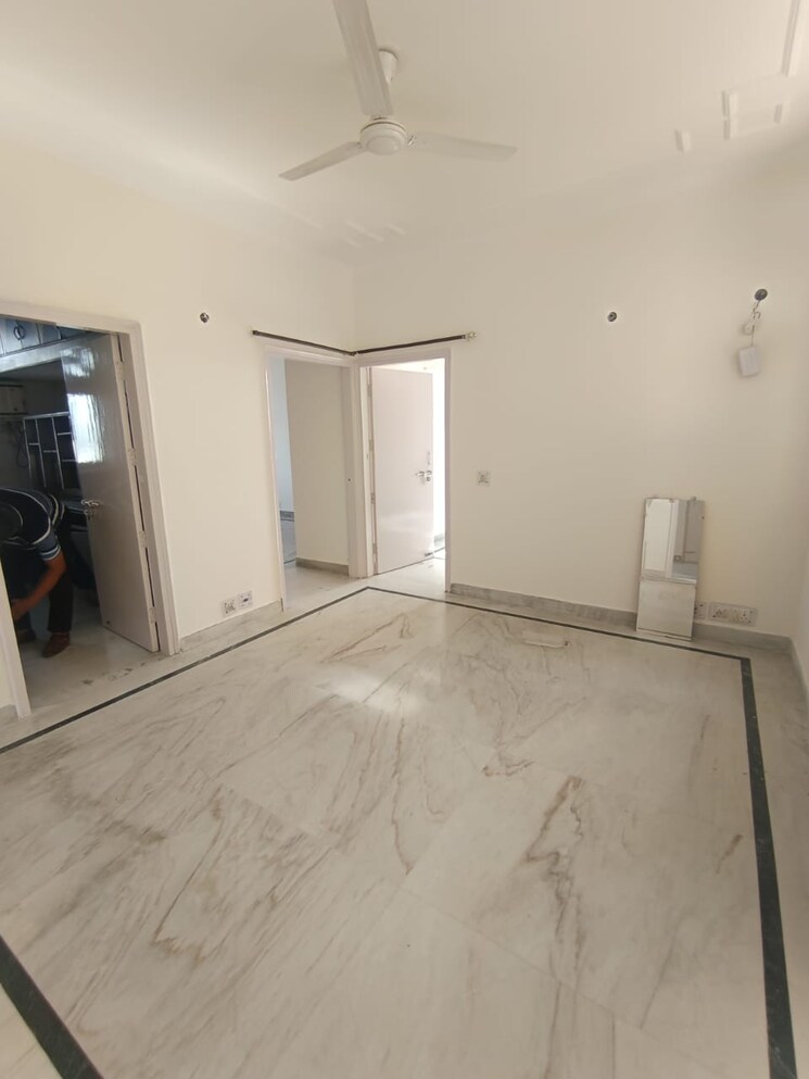 Room, technocrat-cgh-society 3 Bedroom 1700 Sq.Ft. Builder Floor In Sector 56 Gurgaon 8780270