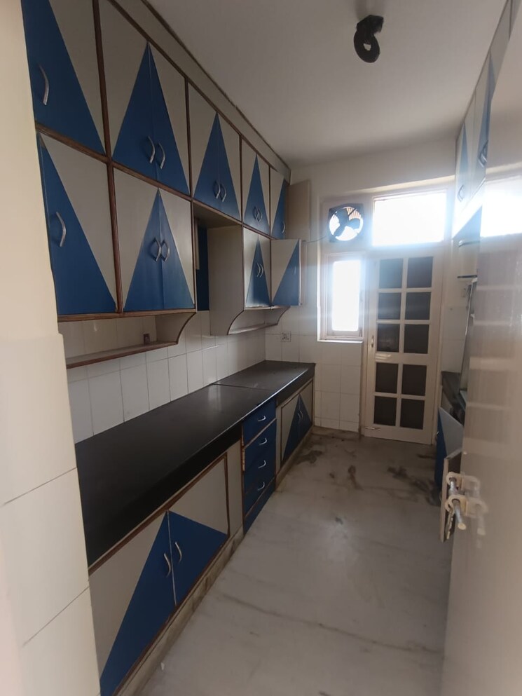 Kitchen, technocrat-cgh-society 3 Bedroom 1700 Sq.Ft. Builder Floor In Sector 56 Gurgaon 8780270