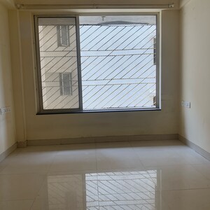 Room in 1 BHK Apartment at The Wadhwa Parwana Tower, Saibaba Nagar – for Sale