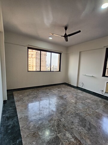 Room in 3 BHK Apartment at Hiranandani Sovereign, Powai – for Rent