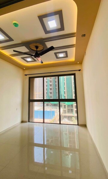 Room in 2 BHK Apartment at Sarvoday Symphony, Dombivli East – for Rent