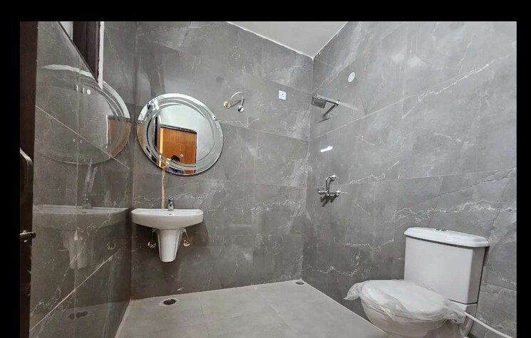 Bathroom, dhakoli 3 Bedroom 130 Sq.Yd. Apartment In Dhakoli Mohali 8780416