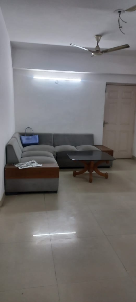 3 BHK Builder Floor For Rent in Laxmi Nagar