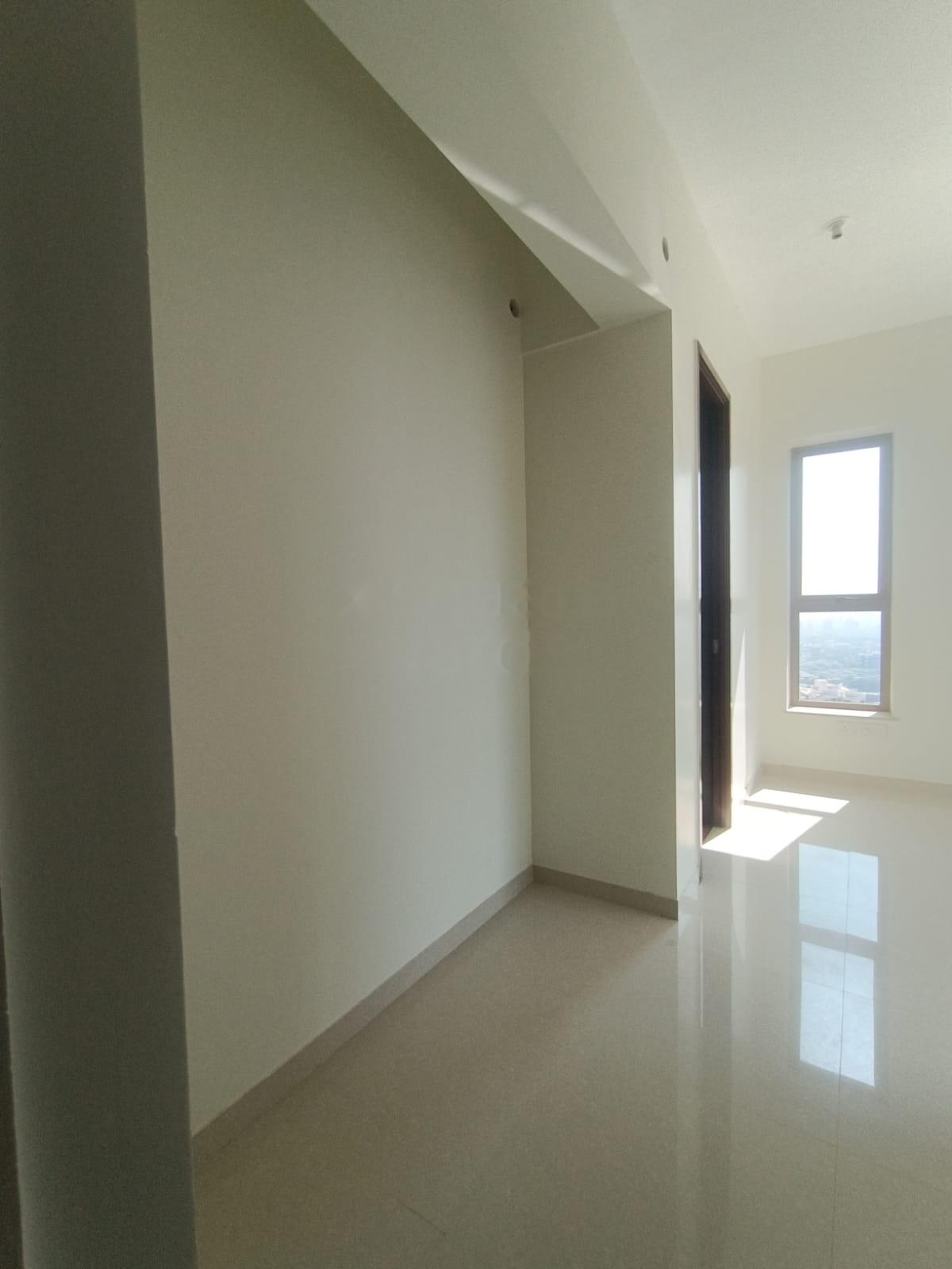2 BHK Apartment For Rent in Kalpataru Paramount