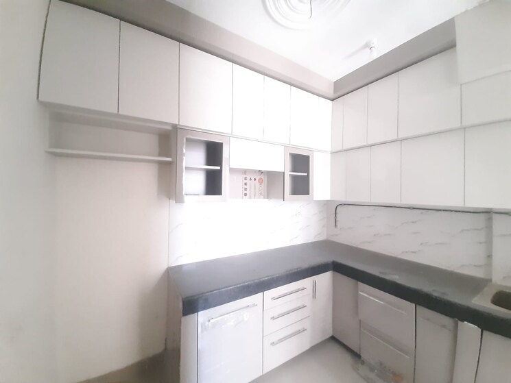 Kitchen, omkar-royal-nest 3 Bedroom 1555 Sq.Ft. Apartment In Tech Zone 4 Greater Noida Greater Noida 8780390