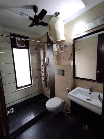 Master Bedroom in 3 BHK Builder Floor at Greater Kailash I – for Rent