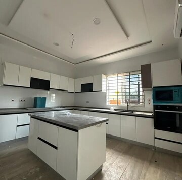 Kitchen in 3 BHK Builder Floor at Sector 29 – for Sale