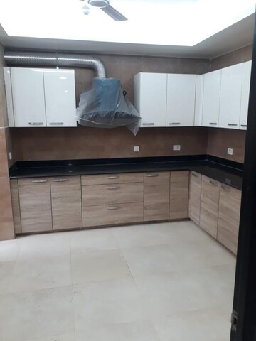 Kitchen in 4 BHK Apartment at Indiabulls Enigma, Sector 110 – for Rent