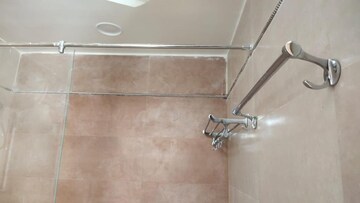 Furnished Amenities in 4 BHK Apartment at Indiabulls Enigma, Sector 110 – for Rent