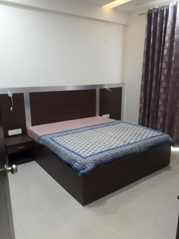 Bedroom in 4 BHK Apartment at Indiabulls Enigma, Sector 110 – for Rent