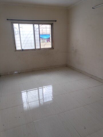 Room in 2 BHK Apartment at Behede Shivtirth Nagar CHS, Rahatani – for Rent