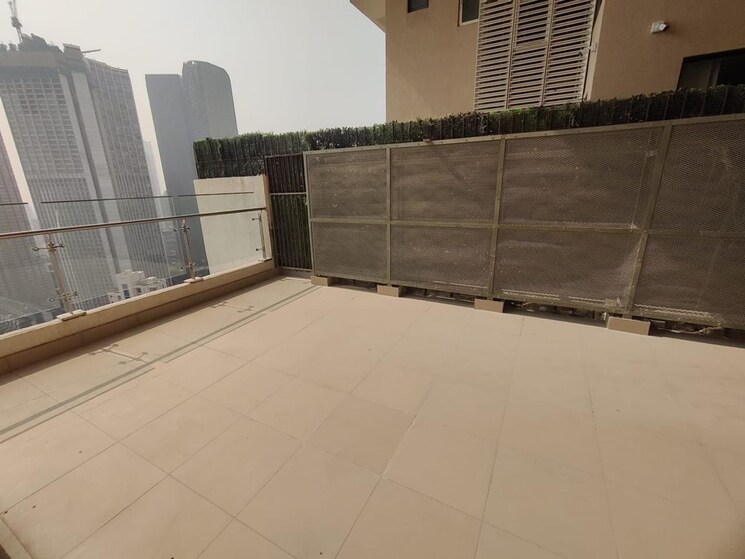 Terrace, indiabulls-sky-forest 3 Bedroom 2921 Sq.Ft. Apartment In Lower Parel Mumbai 8780386