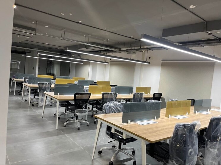 Gym, vijay nagar Commercial Office Space 3100 Sq.Ft. In Vijay Nagar Indore 8780396