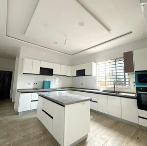 Kitchen in 4 BHK Builder Floor at Sector 30 – for Sale