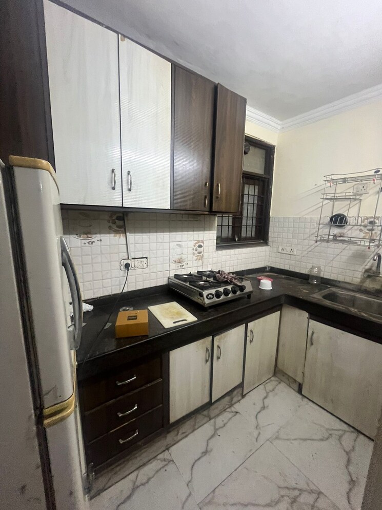 Kitchen, panchsheel vihar 2 Bedroom 80 Sq.Yd. Builder Floor In Panchsheel Vihar Delhi 8780430