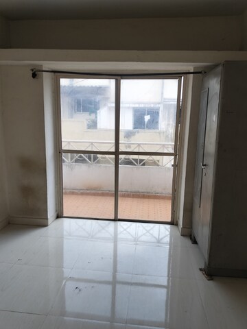 Room in 2 BHK Apartment at Behede Shivtirth Nagar CHS, Rahatani – for Rent