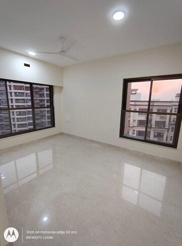 Room in 2 BHK Apartment at K Raheja Ascencio, Chandivali – for Sale