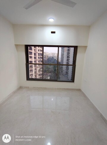Room in 2 BHK Apartment at K Raheja Ascencio, Chandivali – for Sale