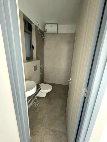 Bathroom in 2 BHK Apartment at Peninsula Salsette 27, Byculla – for Sale