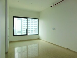 Room in 2 BHK Apartment at Peninsula Salsette 27, Byculla – for Sale