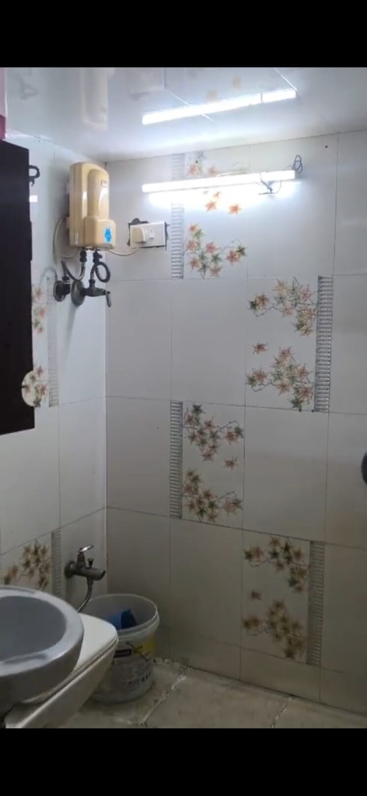 Bathroom, goregaon west 2 Bedroom 600 Sq.Ft. Apartment In Goregaon West Mumbai 8780475