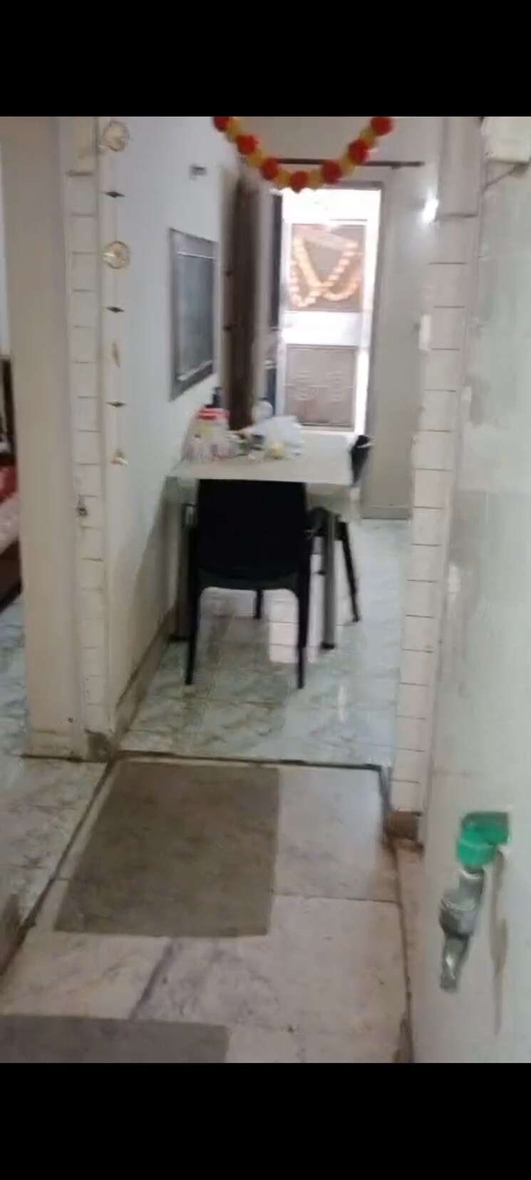 Bathroom, jal-vayu-vihar-noida 2 Bedroom 850 Sq.Ft. Apartment In Sector 21 Noida 8780495