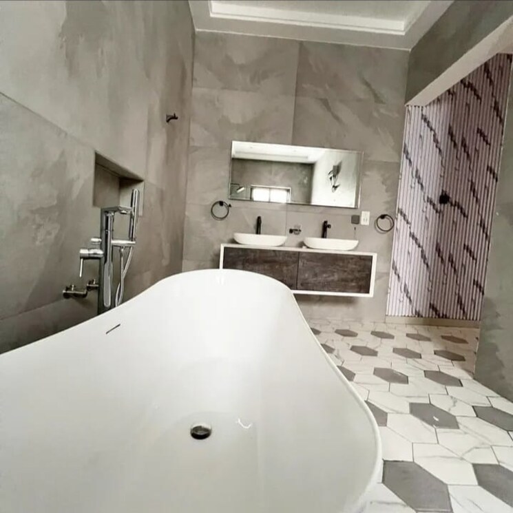 Kitchen, sector 33 3 Bedroom 3240 Sq.Ft. Builder Floor In Sector 33 Faridabad 8780483