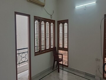 Room in 4 BHK Independent House at Jubilee Hills – for Sale