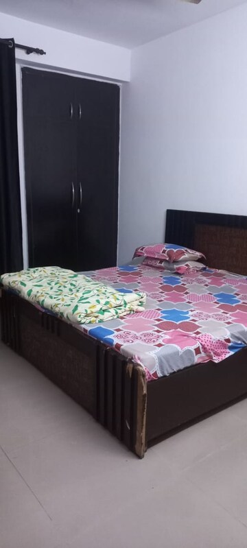 Bedroom in 3 BHK Builder Floor at Gagan Vihar – for Rent