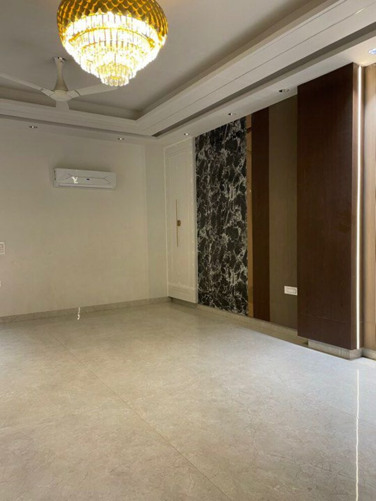 Room, dlf-hamilton-court 4 Bedroom 5500 Sq.Ft. Penthouse In Sector 27 Gurgaon 8780588