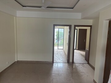Room in 2 BHK Apartment at Suncity Vatsal Valley, Gwal Pahari – for Sale