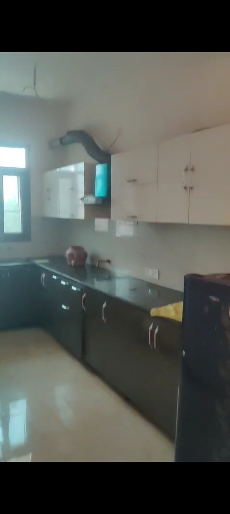 Kitchen, dhakoli 3 Bedroom 122 Sq.Yd. Apartment In Dhakoli Zirakpur 8780655