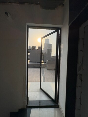 Building Lobby in 3 BHK Apartment at Smart World Orchard, Sector 61 – for Sale
