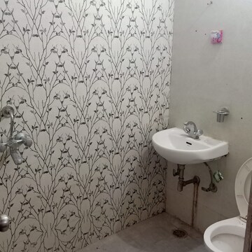 Bathroom in 3 BHK Builder Floor at Sunshine Enclave, Vip Road – for Rent