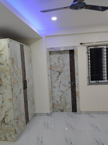 Room in 3 BHK Apartment at Bariatu – for Rent