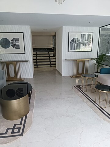 Building Lobby in 3 BHK Apartment at Smart World Orchard, Sector 61 – for Rent