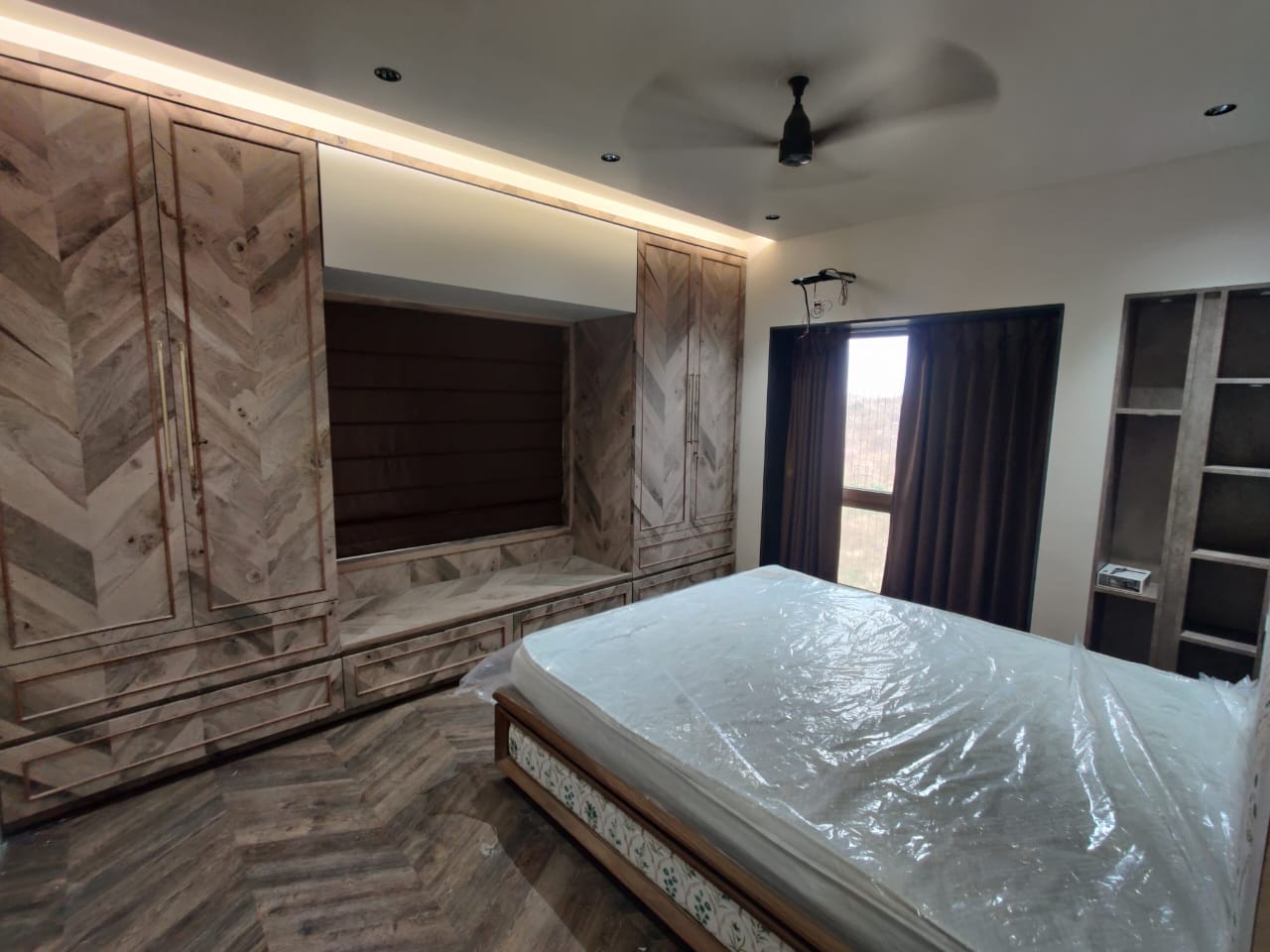 3.5 BHK + Pooja Room Apartment For Rent in Siddharth Heights