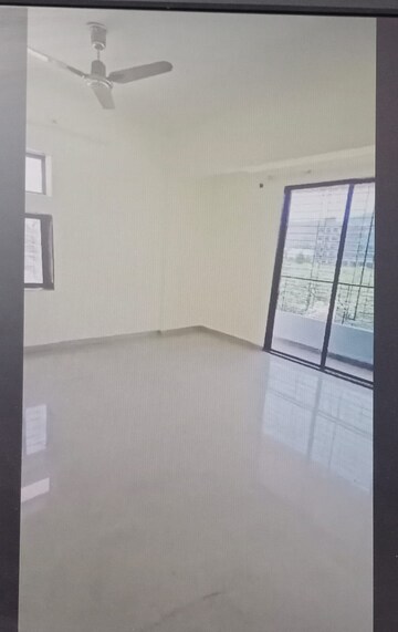 Master Bedroom in 3 BHK Apartment at Grow More Tower, Kharghar – for Rent