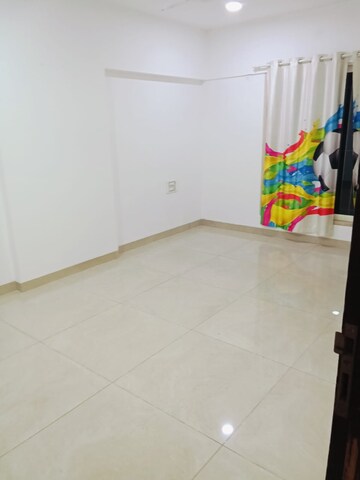 Room in 3 BHK Apartment at Swastik Park, Chembur – for Rent
