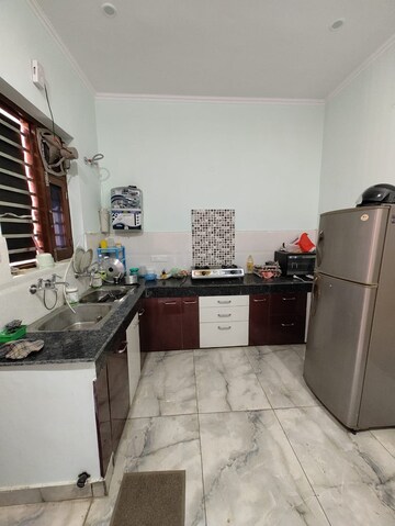 Kitchen in 3 BHK Apartment at Greenwood Apartment, Gomti Nagar – for Rent