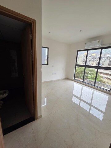 Room in 2 BHK Apartment at Godrej Urban Park, Chandivali – for Rent