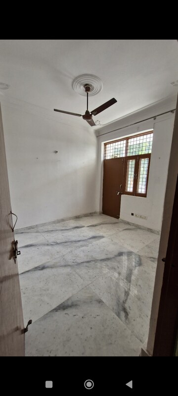 Room in 2 BHK Independent House at RWA Apartments Sector 108, Sector 108 – for Rent