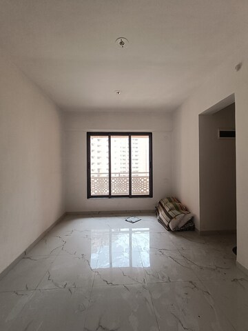 Room in 1 BHK Apartment at Lodha Panacea 1, Dombivli East – for Rent